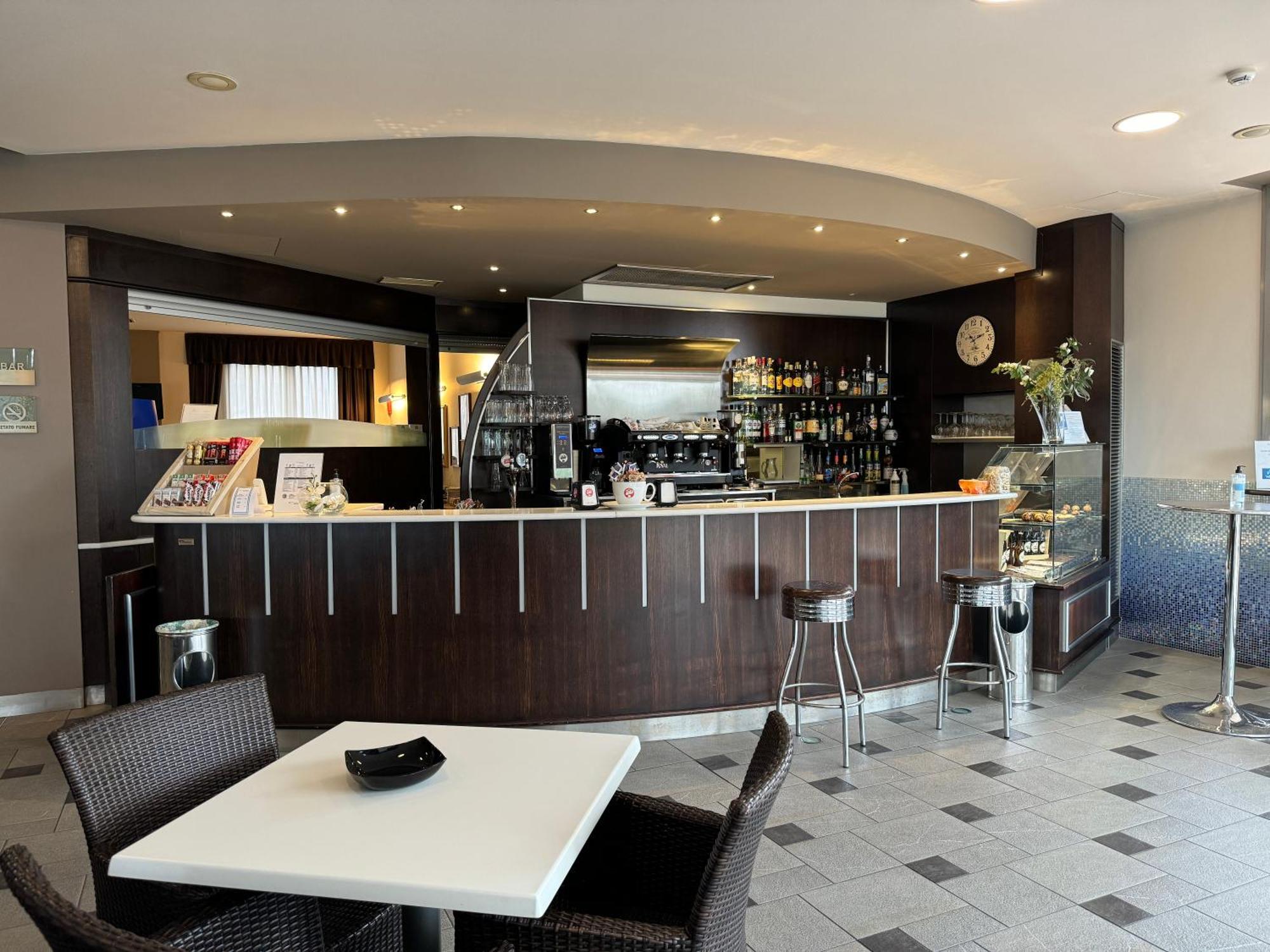 Euro Hotel