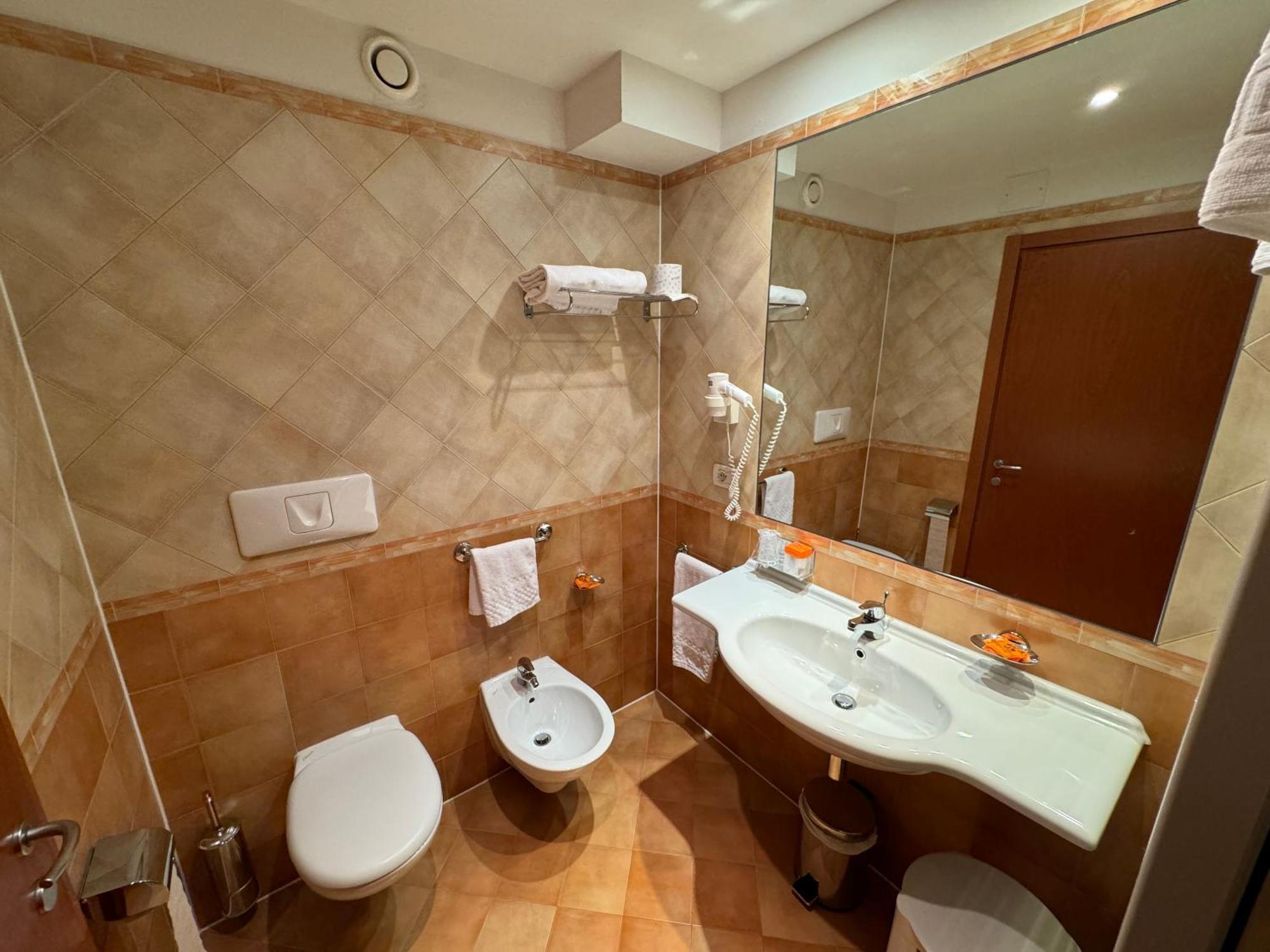 Euro Hotel 3*