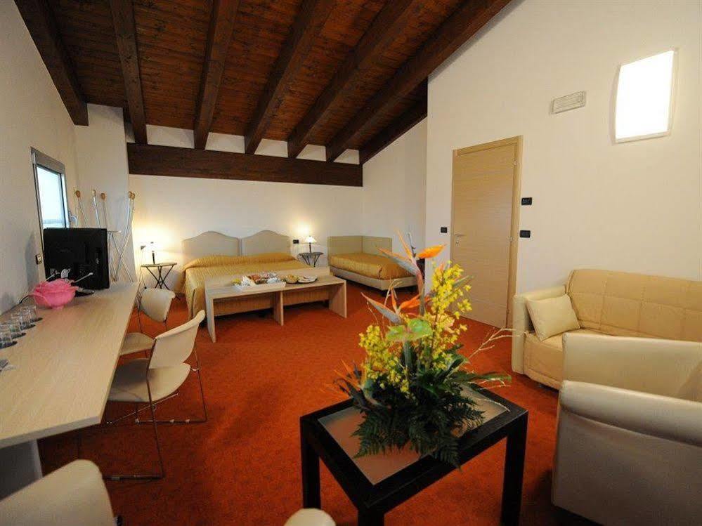 Euro Hotel 3*